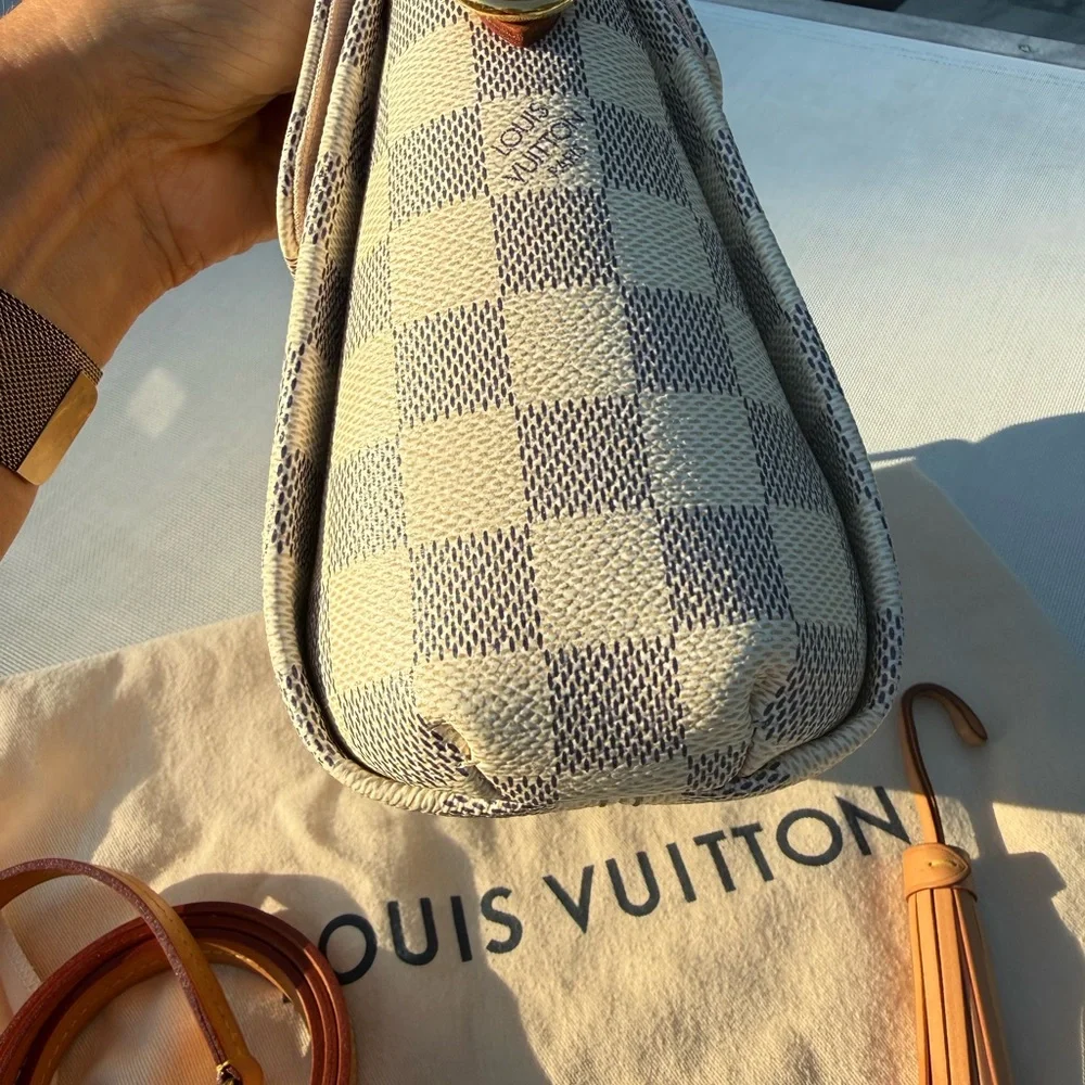 SALE‼️Louis Vuitton Croissette Damier Azur Top Handle Crossbody